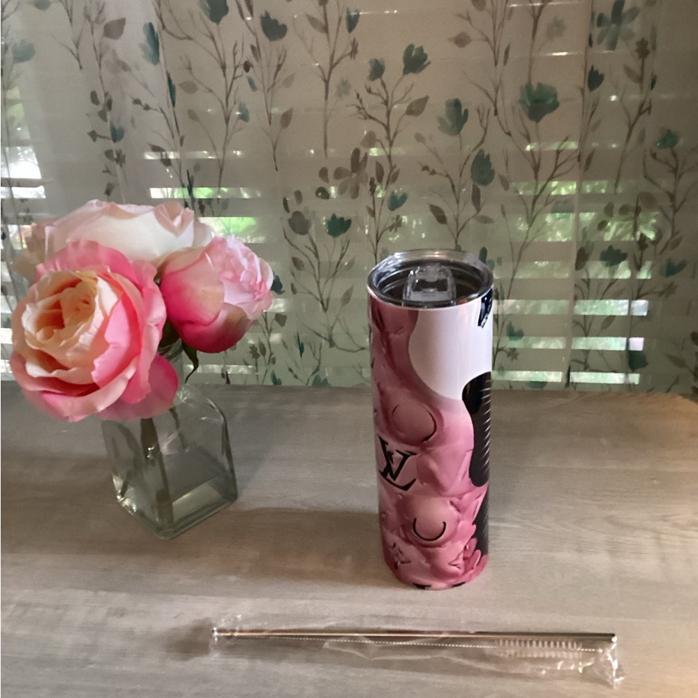 Fashion Pink Tumbler with Black Butterfly 🦋 - Picture 5 of 7